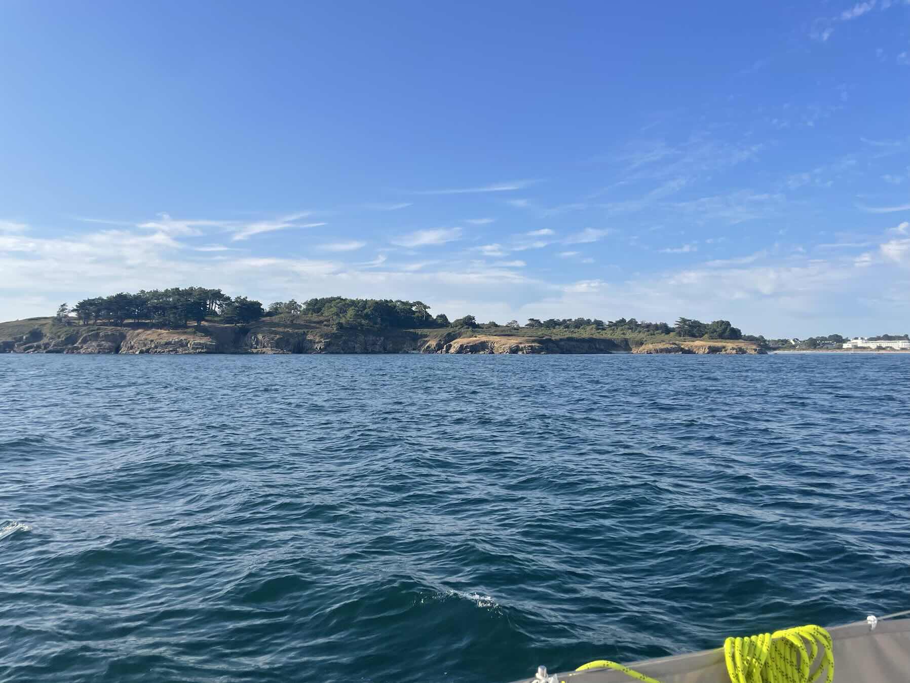 Fuel and anchor before Morbihan _0F71855B-8ECA-4286-AA3D-3A46584AE5DF