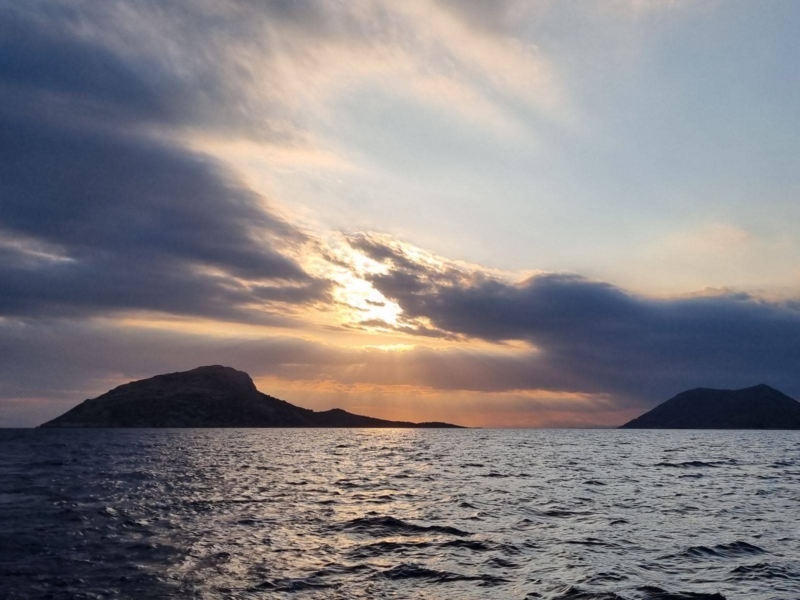 Bonous Miles Flotila 
Leg 4
Korinthos to Lavrio_6D5184EB-2522-4752-B35D-F1870B89C85C
