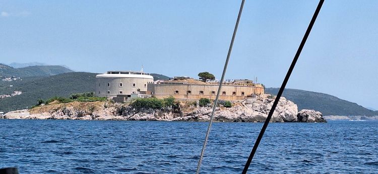 Voyage photo from Southbound to Lushtica Beach