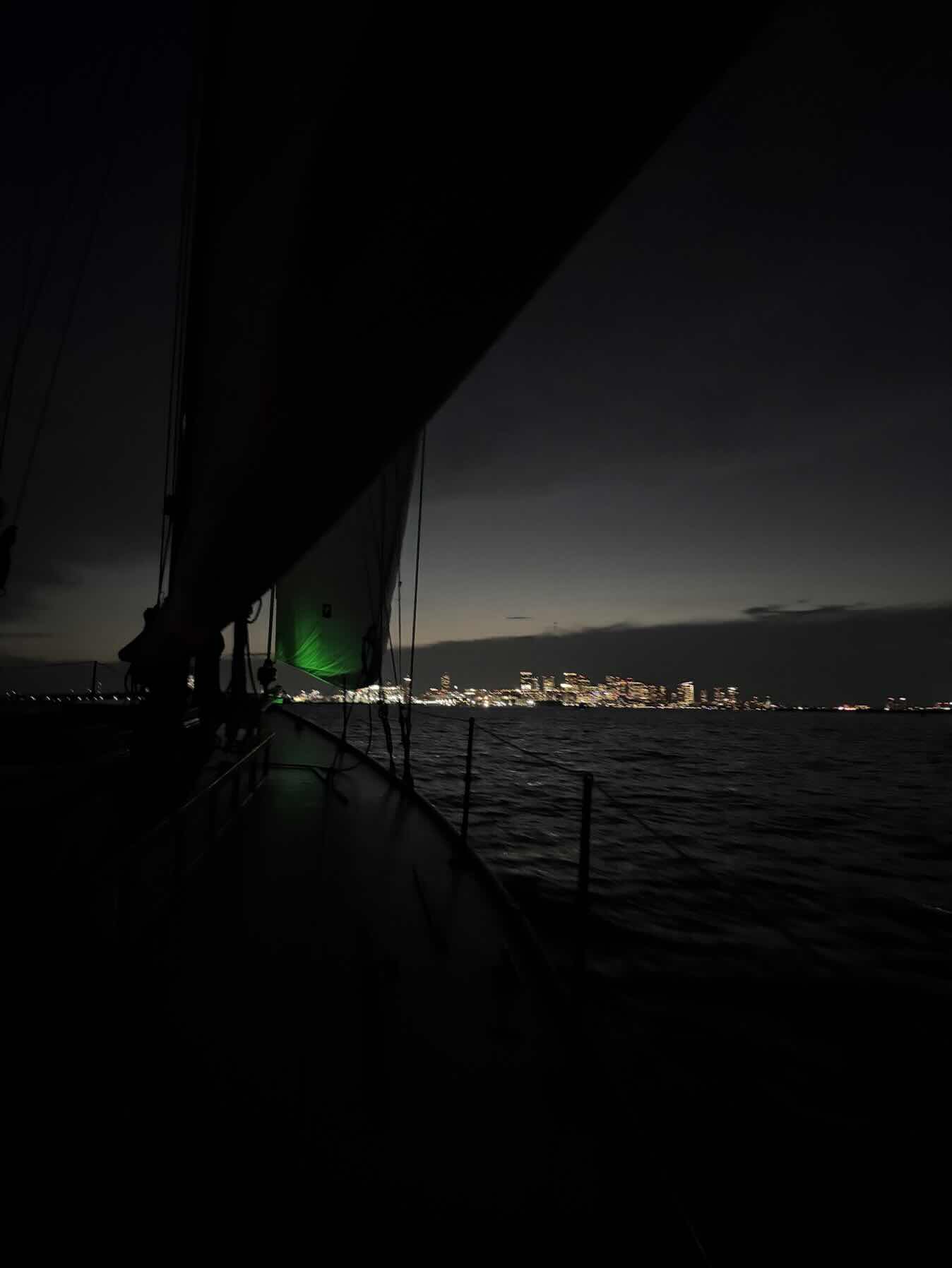 Harbor Island Sail_A2BA794B-CC29-44A0-BA7D-26EA1A61AC3B
