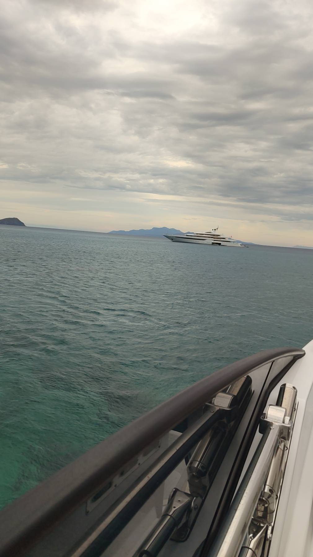Voyage_CADB4479-8DB8-4675-AB2F-DD87431A60F2