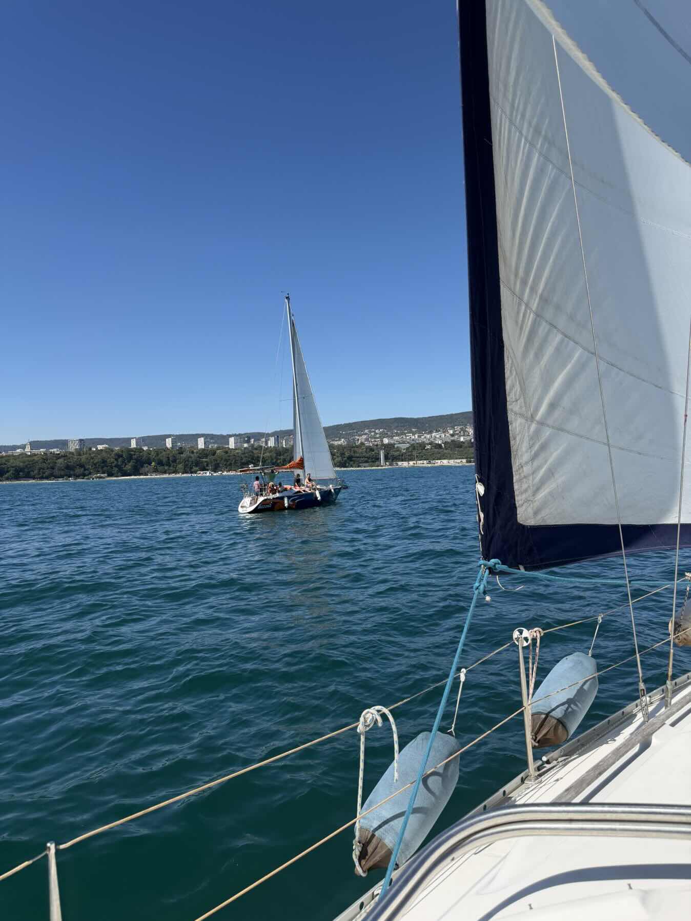 Sail training session_08E68309-AD6F-4536-8E88-5572104E9C86