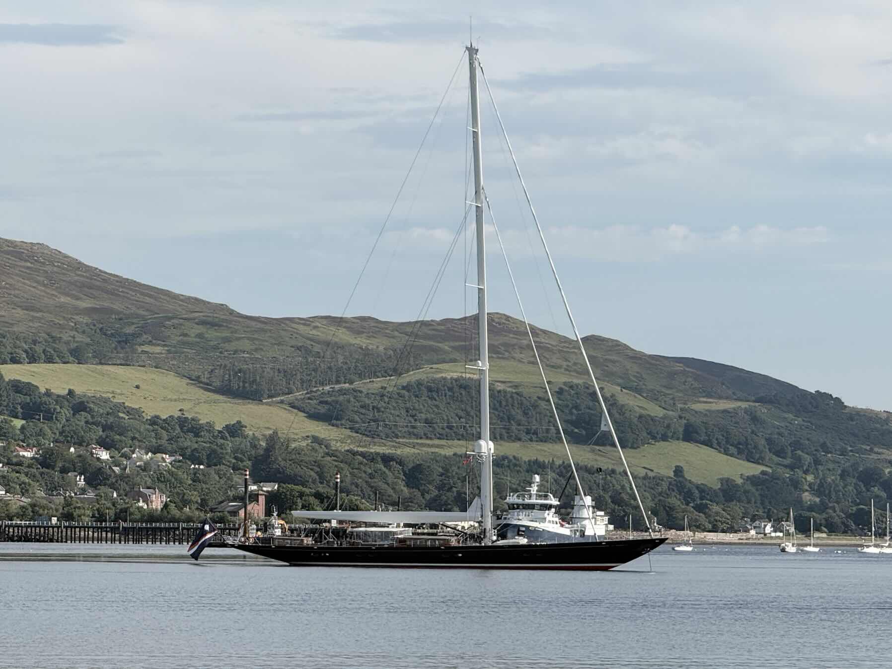 Holy Loch for Lunch._A627BF78-A6B2-42C9-B0F9-96D0E2456598