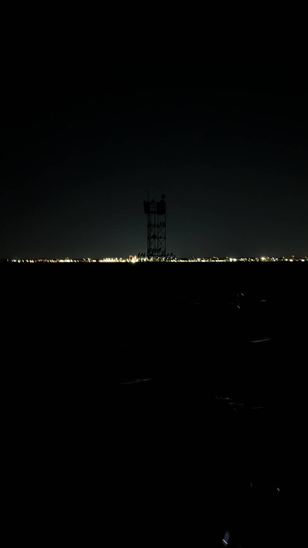 Night wind_0BA15F10-3C21-415B-A706-2D430224ECDD