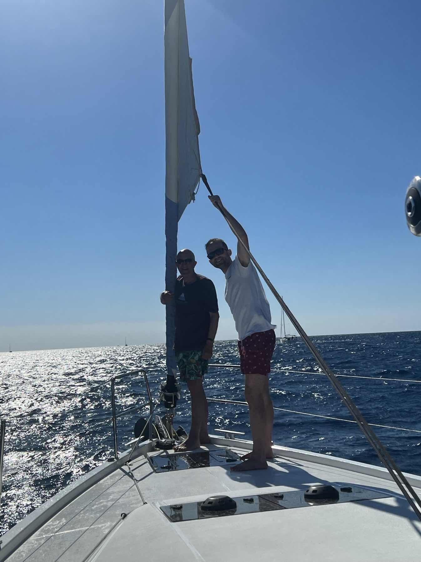 Champagne sailing ⛵️ _7A51DFBA-DC67-490A-970D-6D08CA3575F1
