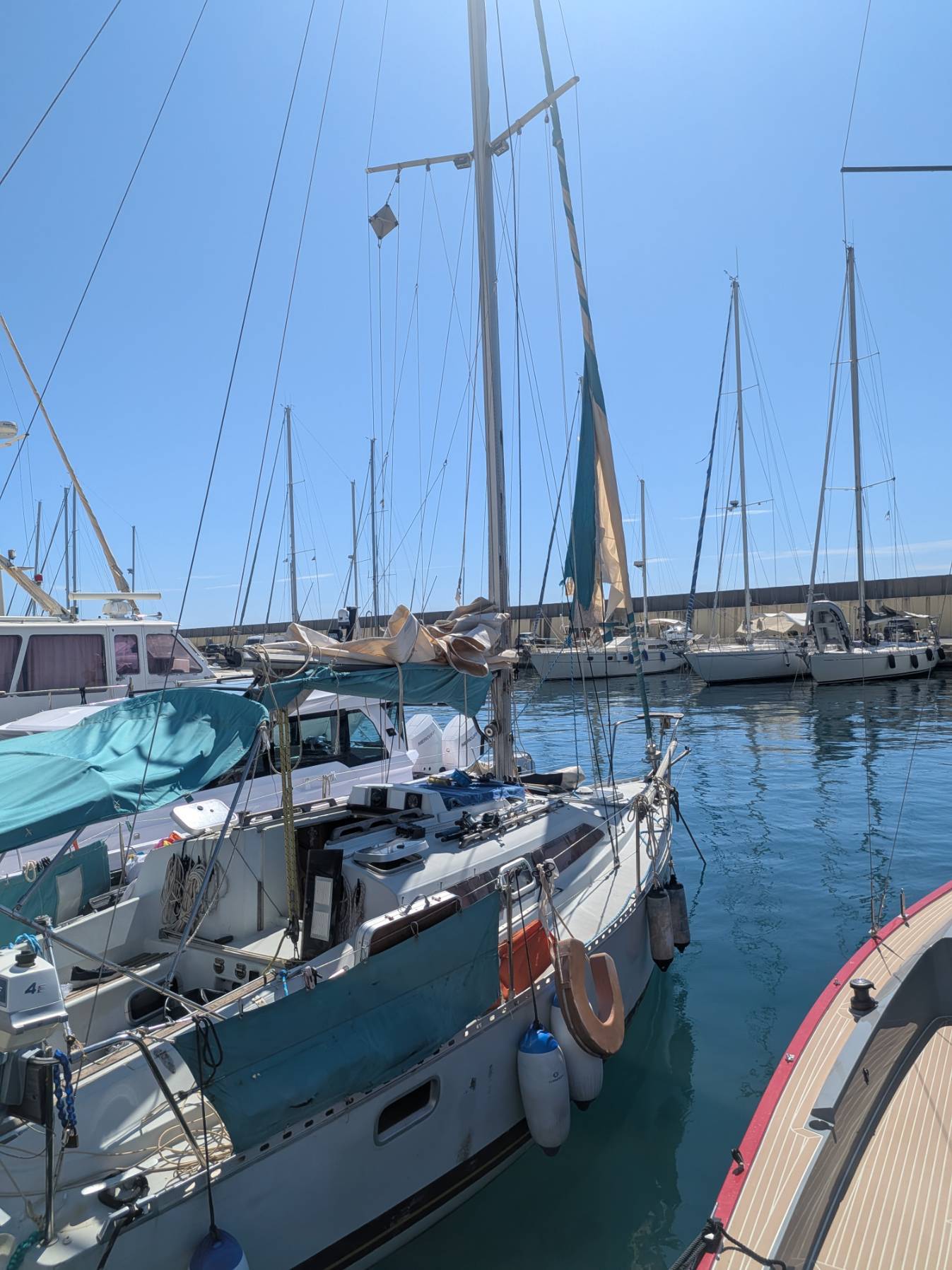 Storm Headwind Marina Transport _BF944914-11E8-40C3-AC82-DF1926CD3930