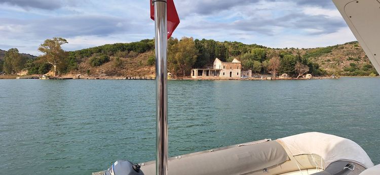 Voyage photo from Ksamil to Butrint. (Ali Pasha Castle