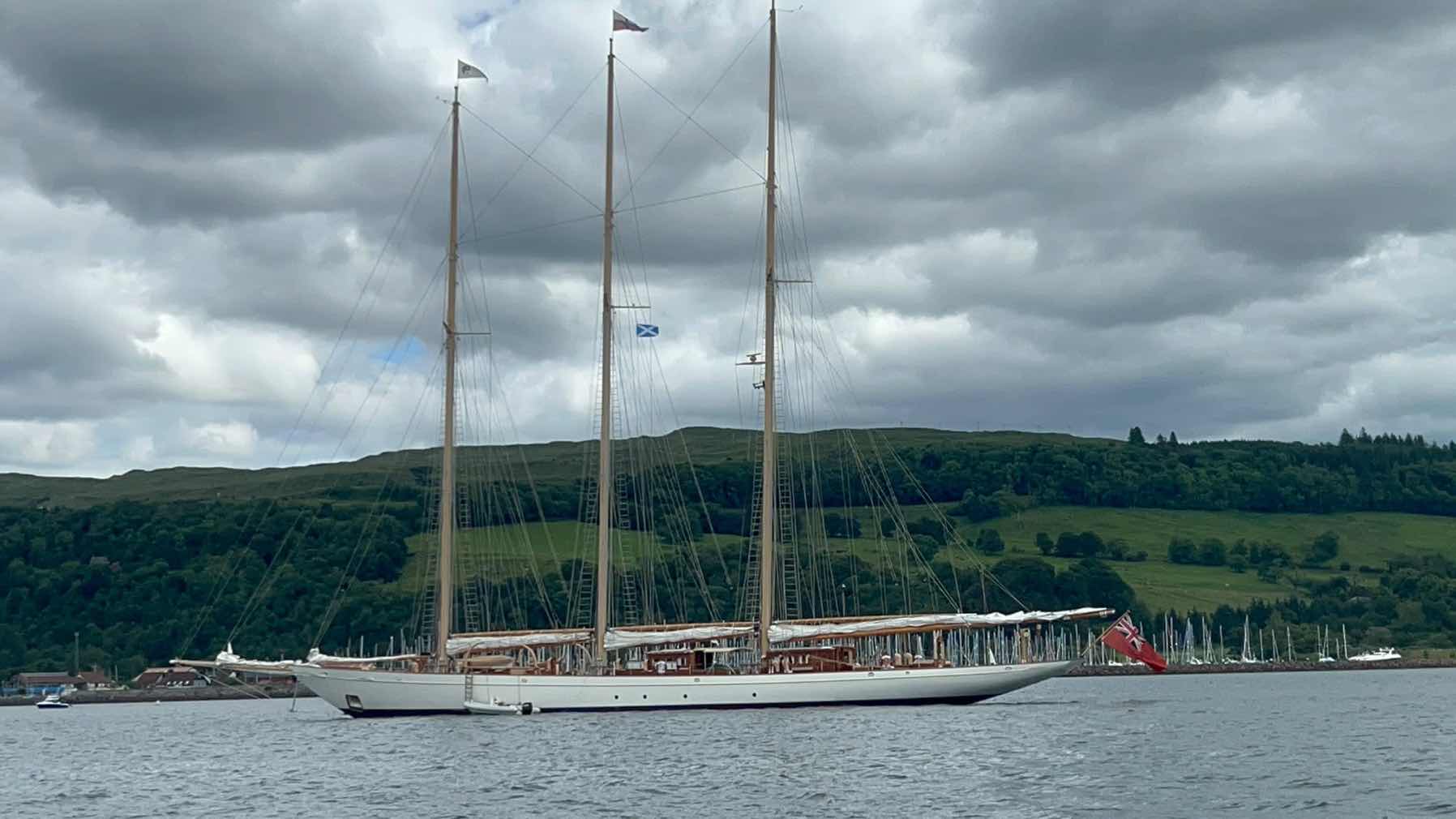 SY Dipper Around Cumbrae day sail _9C539593-C404-4A07-A650-64BB4A3C1462