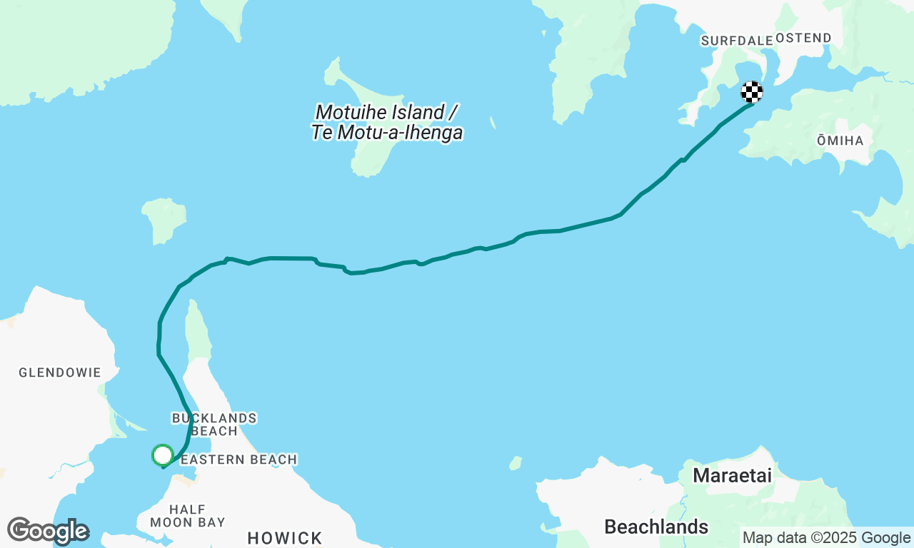 Half moon to Putiki Bay