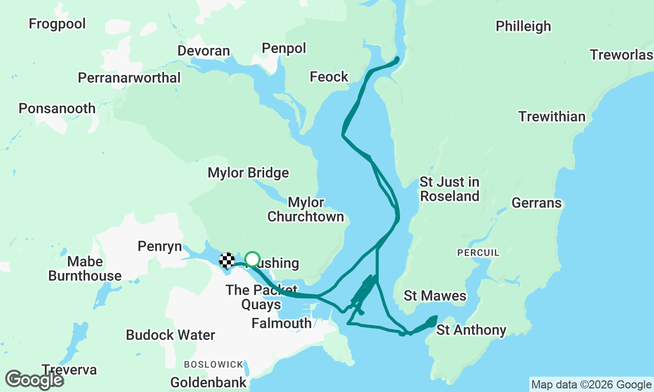 Manoeuvres / training / night sail into Marina 