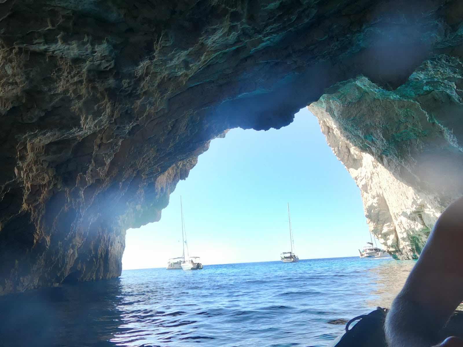 A pootle around the Paxos caves _91CD8669-3DBE-46A6-AE18-529E0BC3C60E