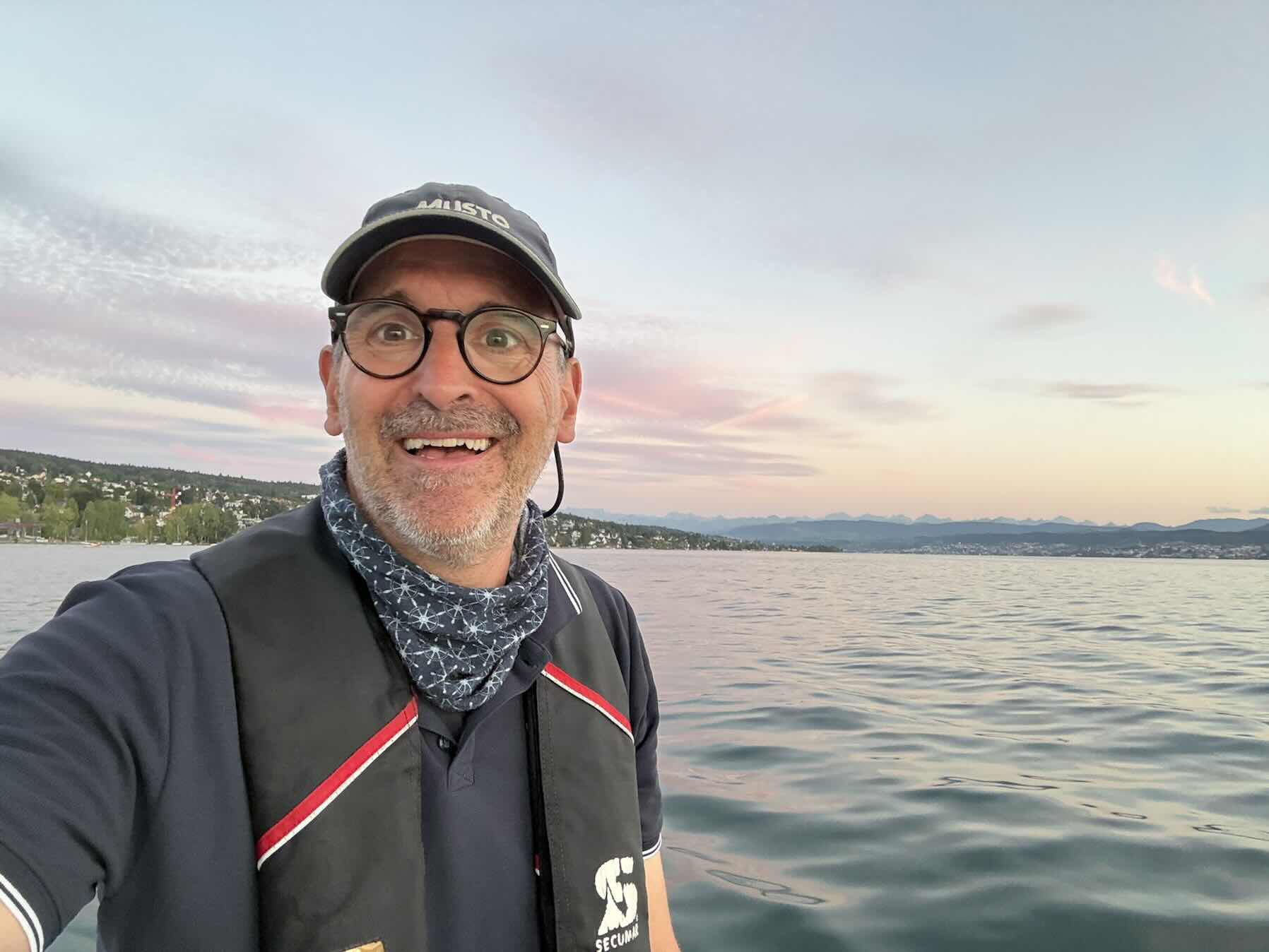 Sunset sailing_EF74D3A6-C465-4E24-9EFE-4D75571E94B0
