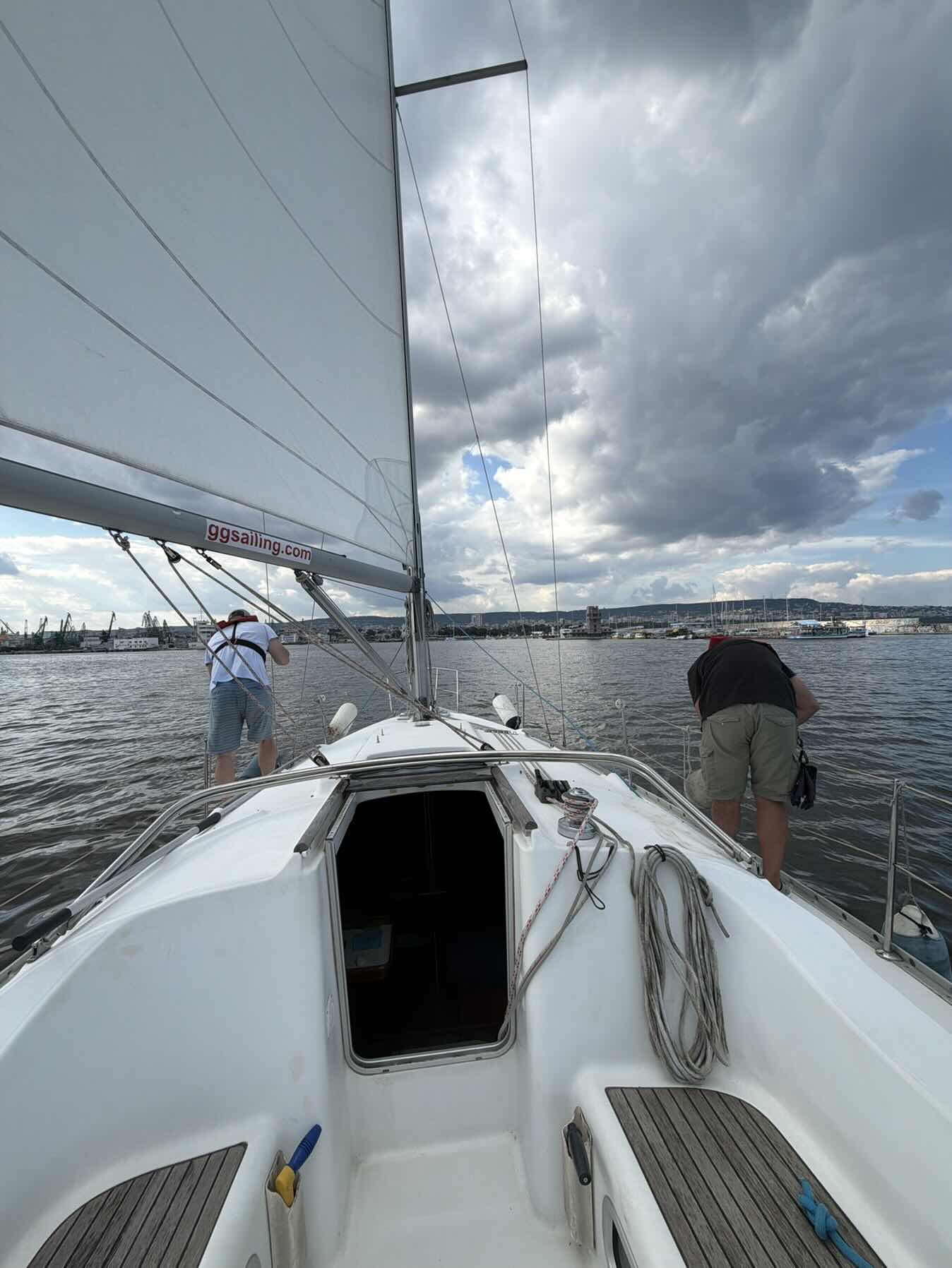 Sail training session_F6C70289-01AE-4D8E-A9D8-13E2487BC8E7