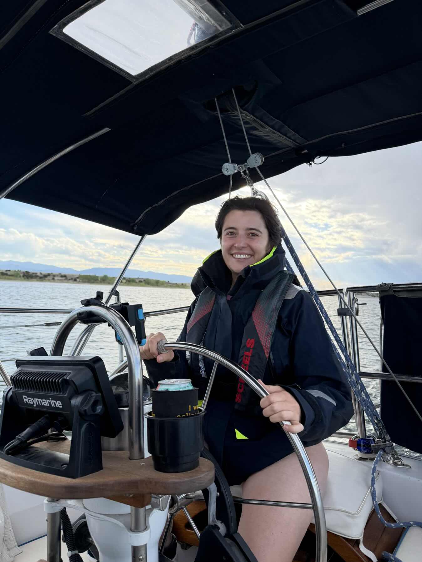 Friday sail_0FA15338-2C1F-459C-8985-CEB973E61FE9