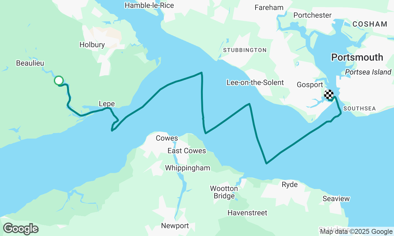 Long beat back to Haslar in a fair breeze 💨