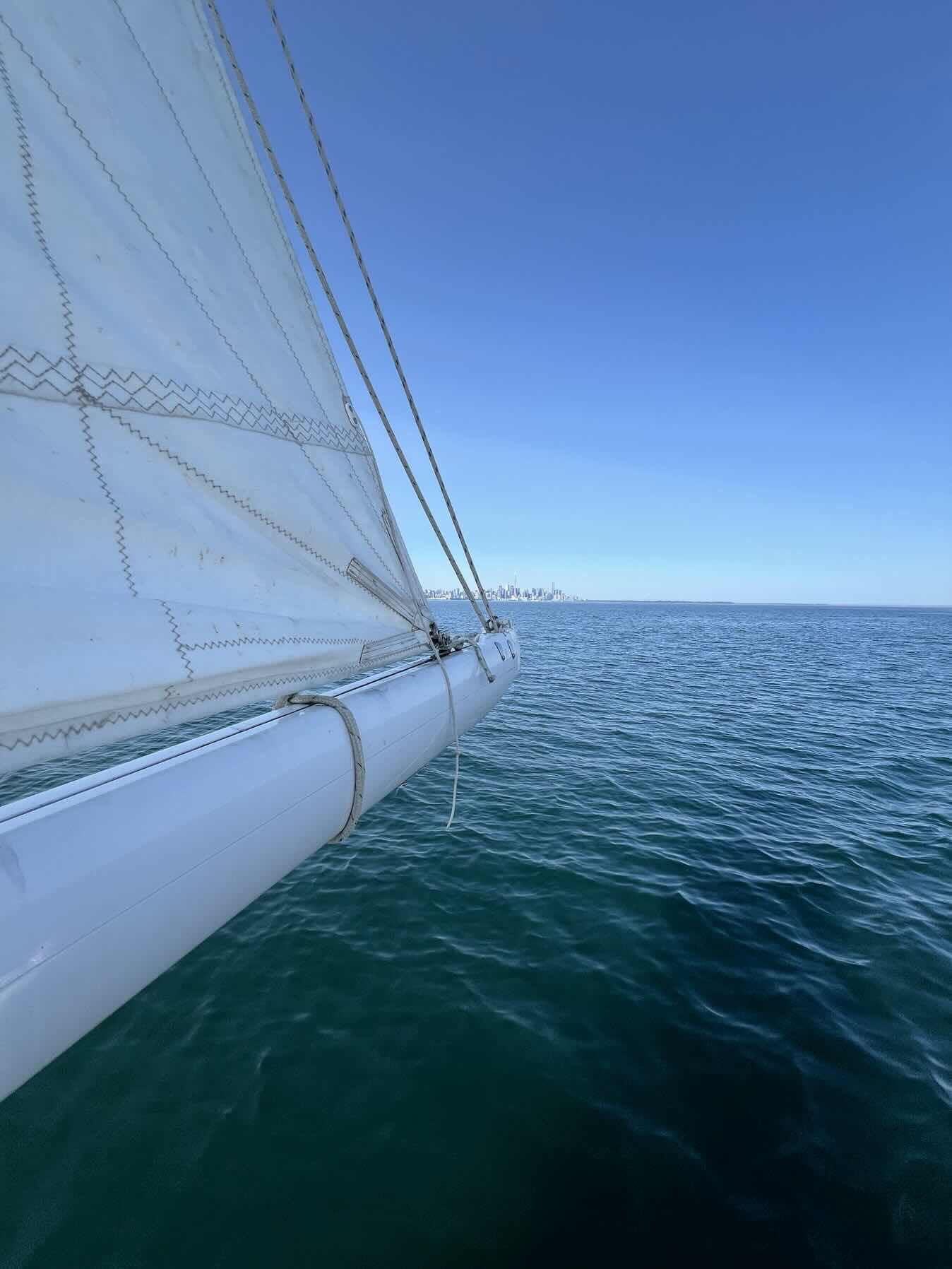 Downwind sailing_3977329C-305D-4AC5-BEEA-10BDCA804364