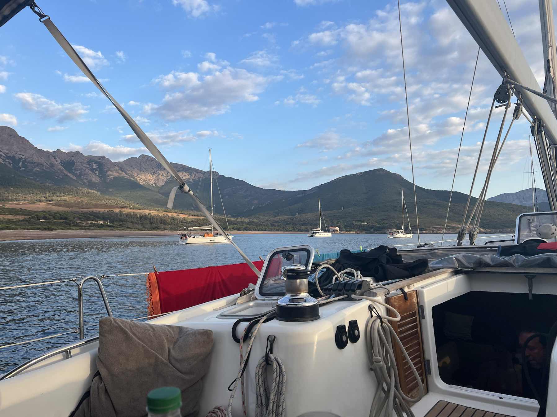 Short sail_D43B6EBC-E2EB-4EA5-B0C7-EEECFBDA4AC7