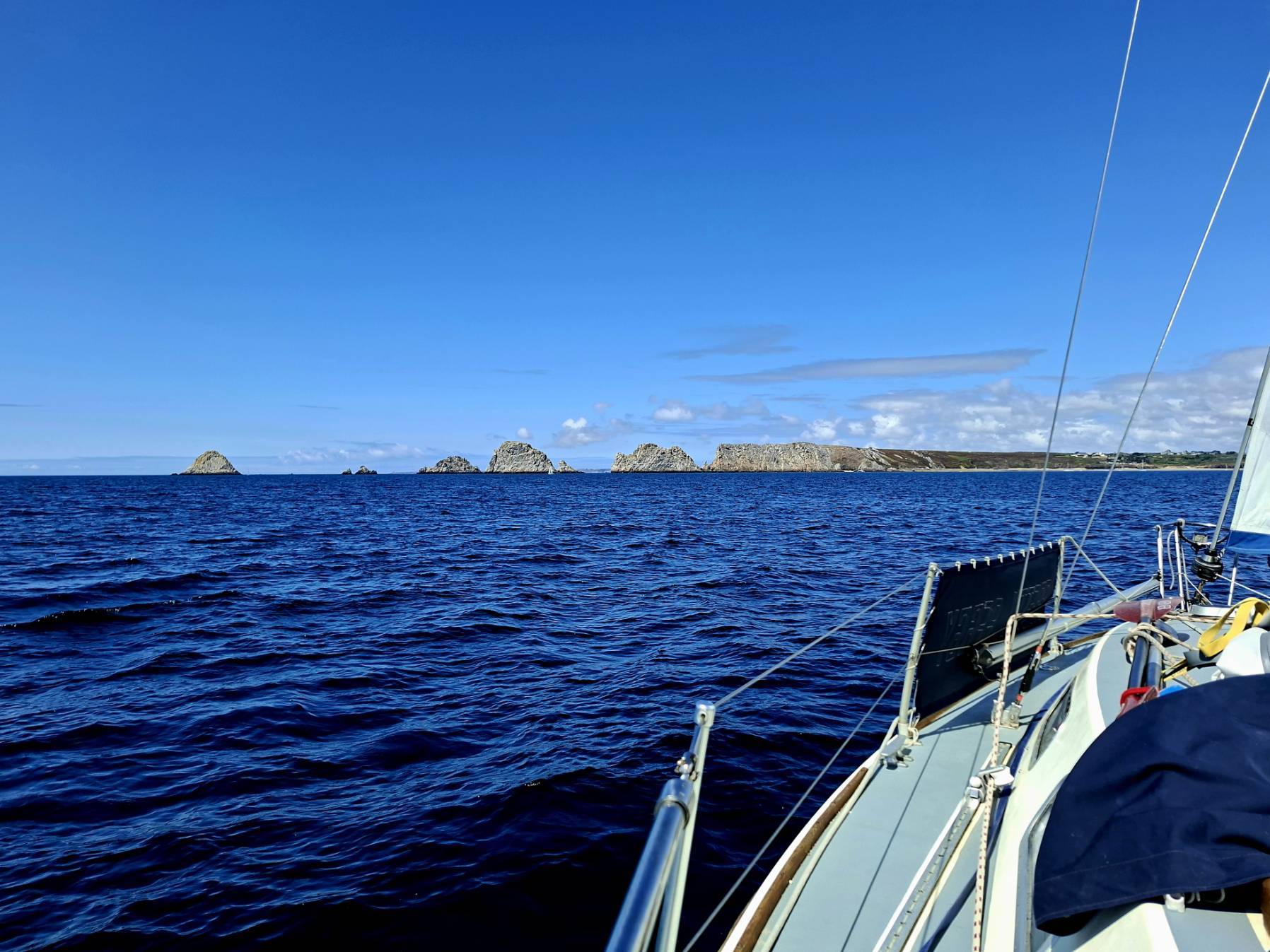 Back around Cap de la Chevre, but now on my own..._42DE4D8B-0530-4479-93B4-8F11E640D4BA