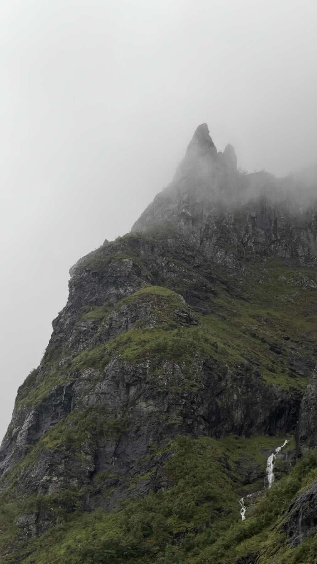 Bergen to Måløy_4D2086B7-D0EF-420B-8EF5-75F9BD658F70