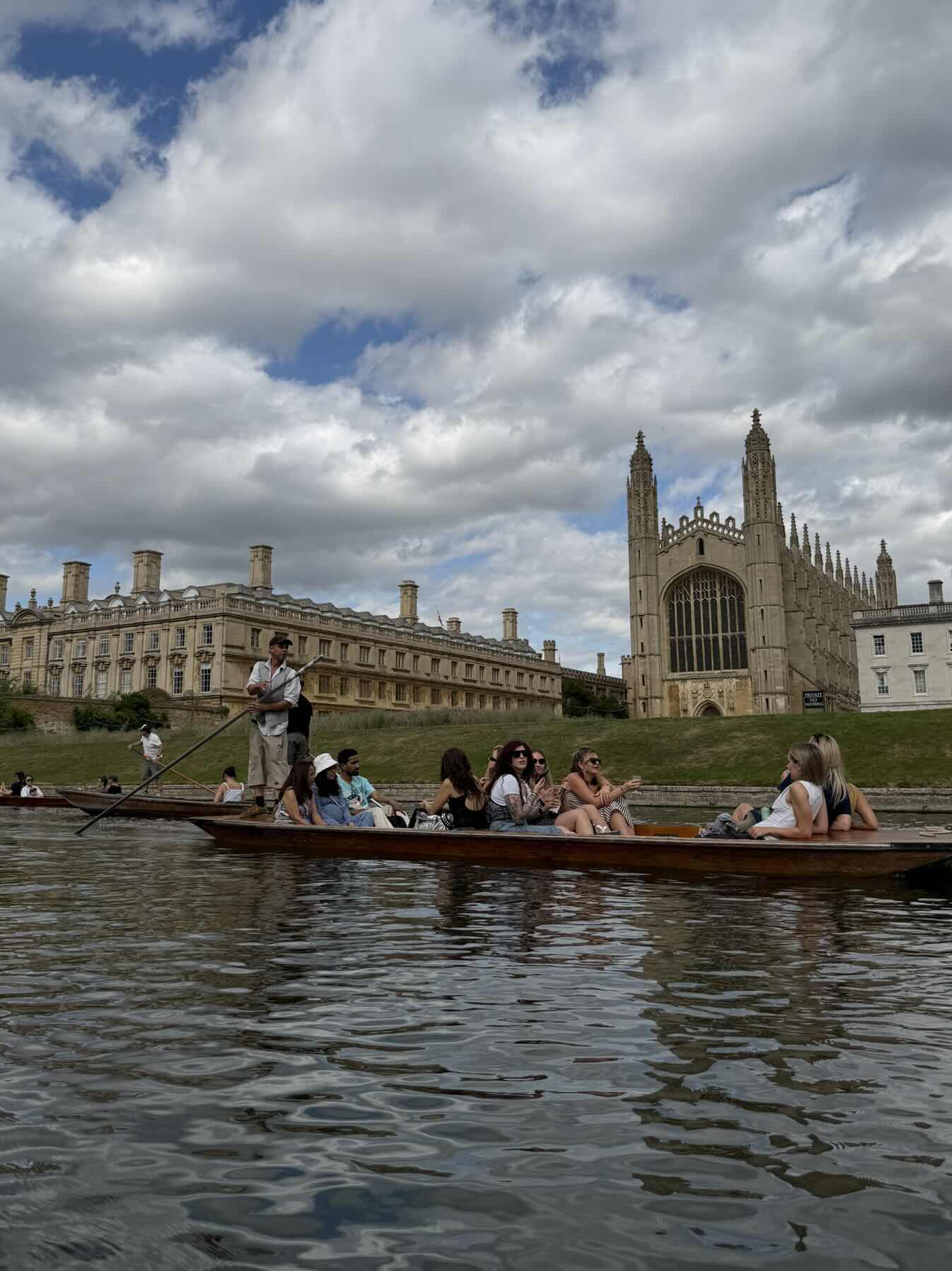 Cambridge Punting_4B23476E-1ECB-4EFF-8408-B161AC93198D
