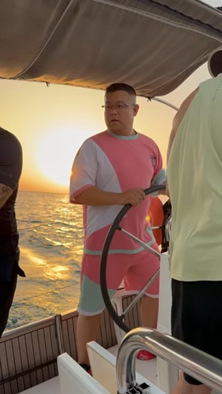 DOSC Sunset Cruise_989B6C8F-8B08-4A18-AF96-1249DD29E086