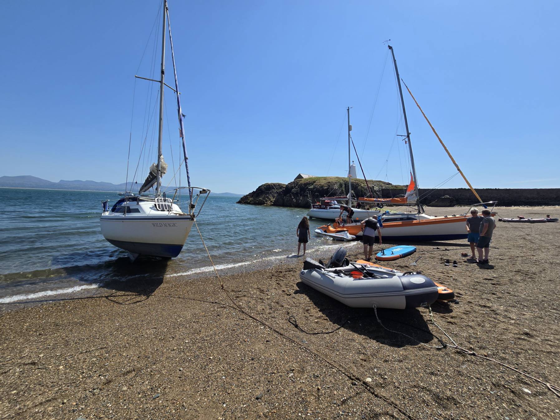 Voyage_4E37FB45-ABD0-47A0-AFA4-BB5CDB2C94E5