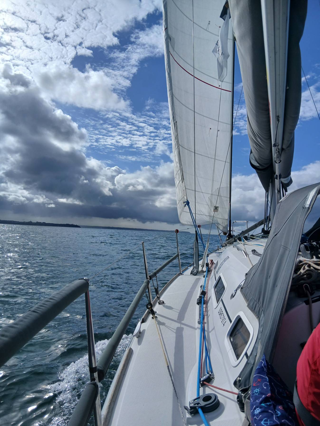 Jersey to Granville Dayskipper/Competent Crew_D99F02A3-4D90-4AF2-B5AD-3C95F64E9DF9