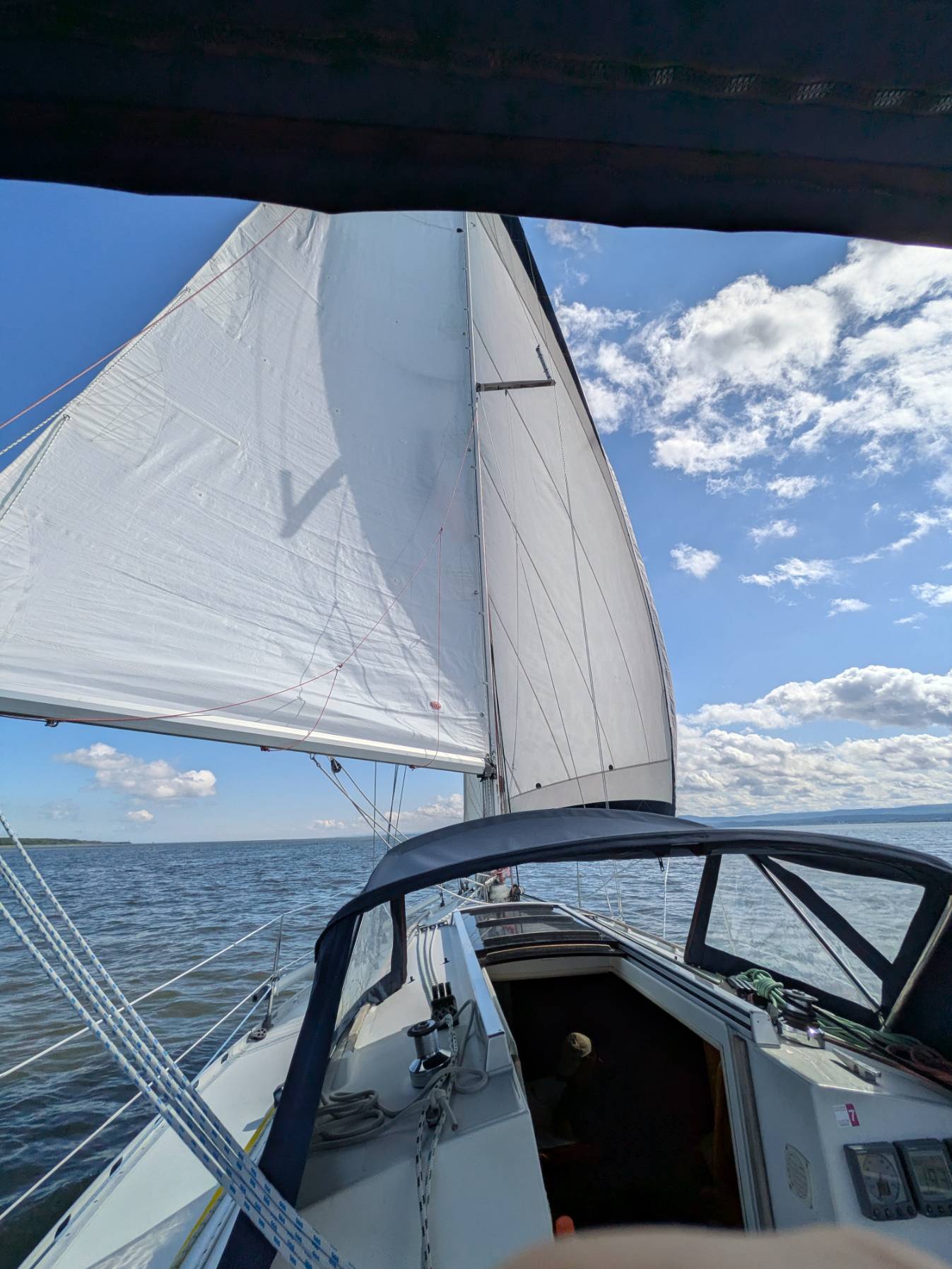 Voyage_AD8779F5-067A-4A68-913E-B129F322BD93