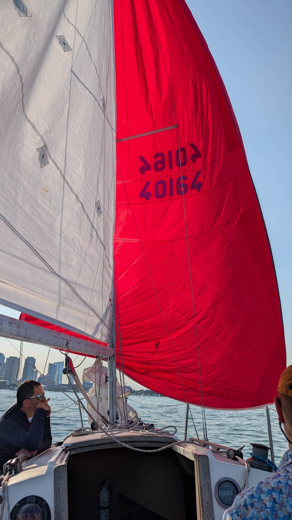 Light breeze Spinnaker + docking under ⛵_B0CEB29D-8123-42BC-BC82-591B1507E8A5
