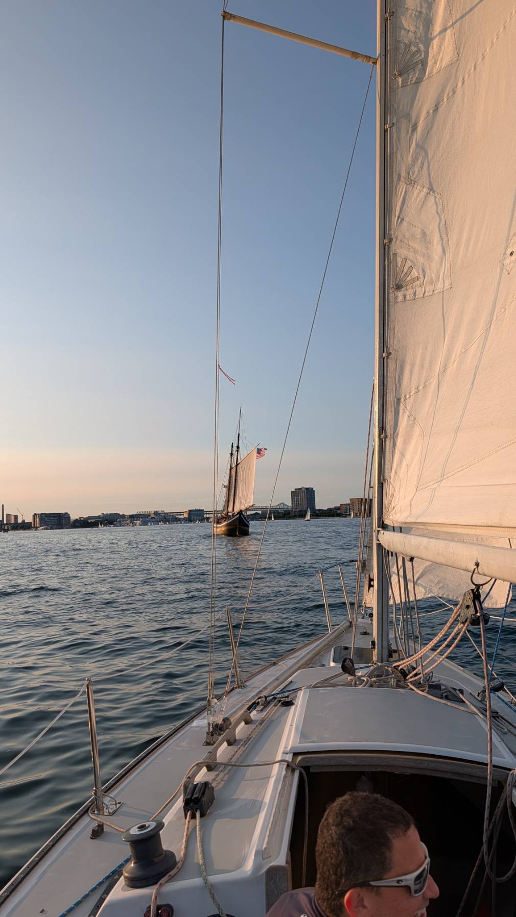 Light breeze Spinnaker + docking under ⛵_CE9190E6-0491-4F39-A385-36CB363D5F9E
