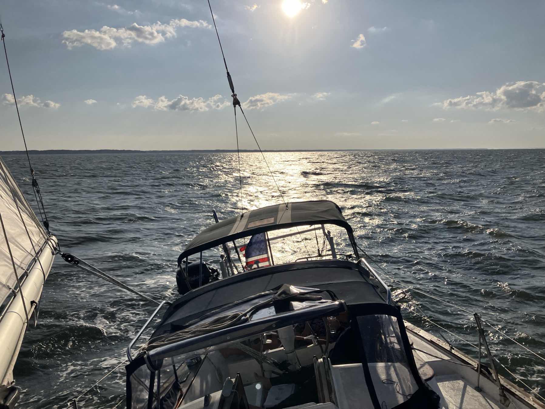 Tides inn marina crew sail. _B437E9F8-1443-44B0-A292-5E8FB9026A67
