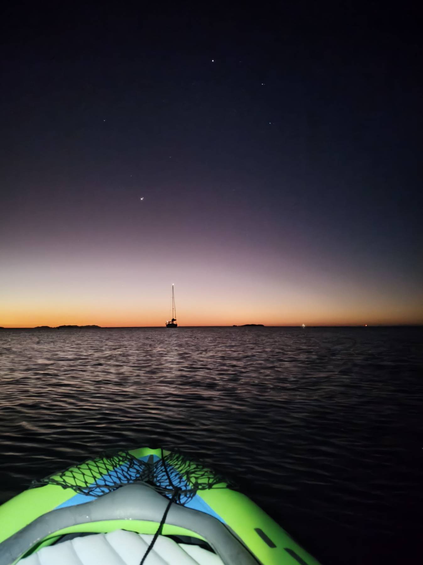 Butterfly Bay to Gloucester island_5A5B2234-12EF-4529-AD64-5B02BAEDA8B9