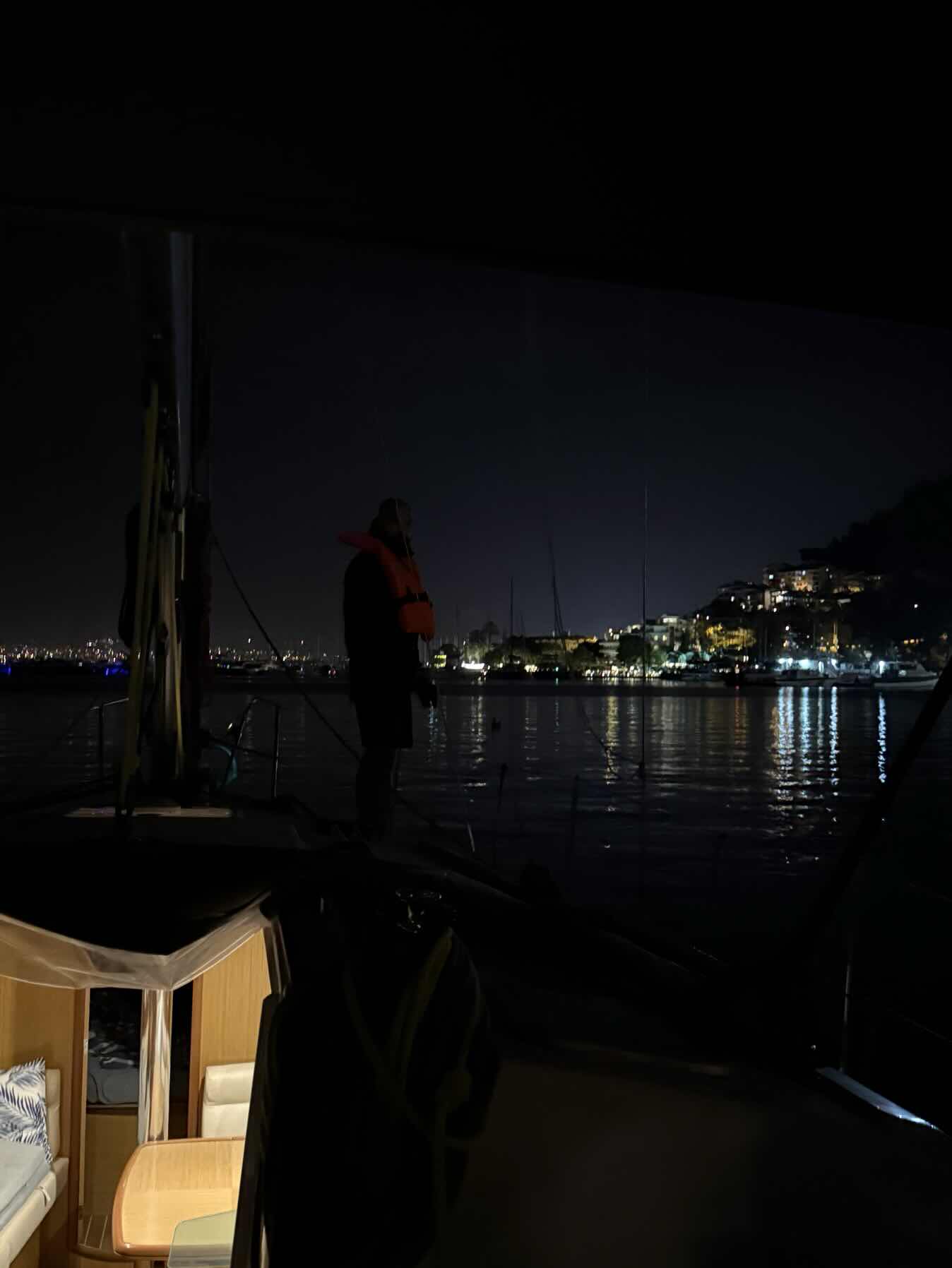 Voyage_09E751F1-AA5C-4BA7-8510-CC7E43EABEF1