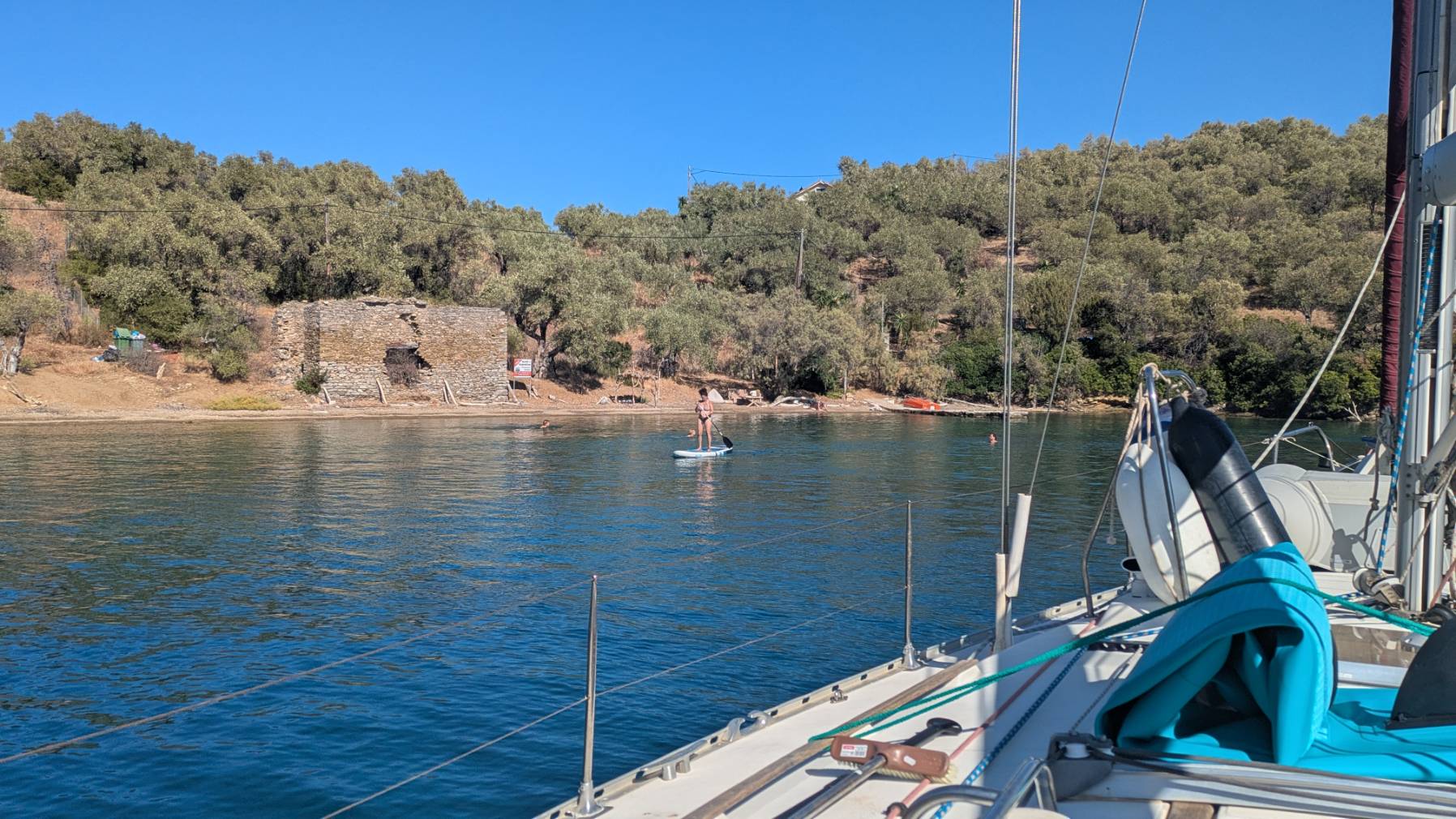 Zur Pithos Bay_10E9424D-78A1-47E6-A089-1AD51253D9FF