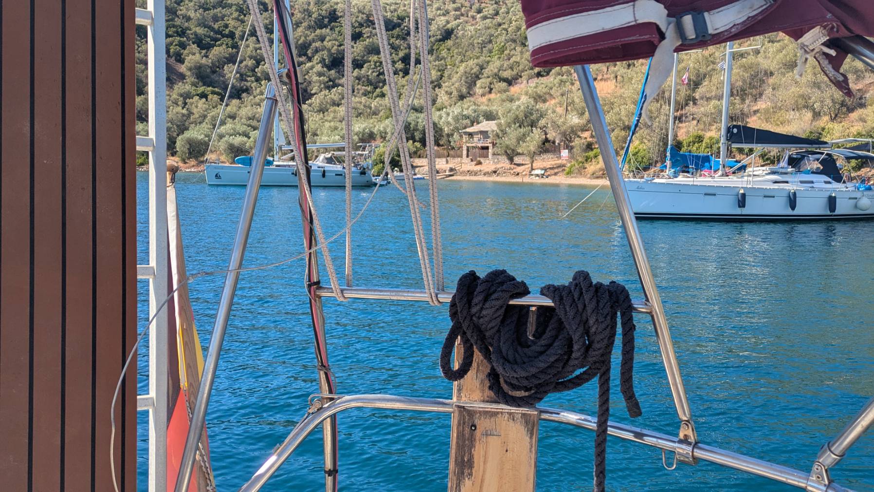 Zur Pithos Bay_19EF1363-858E-48A7-A7D2-093D715FCA20