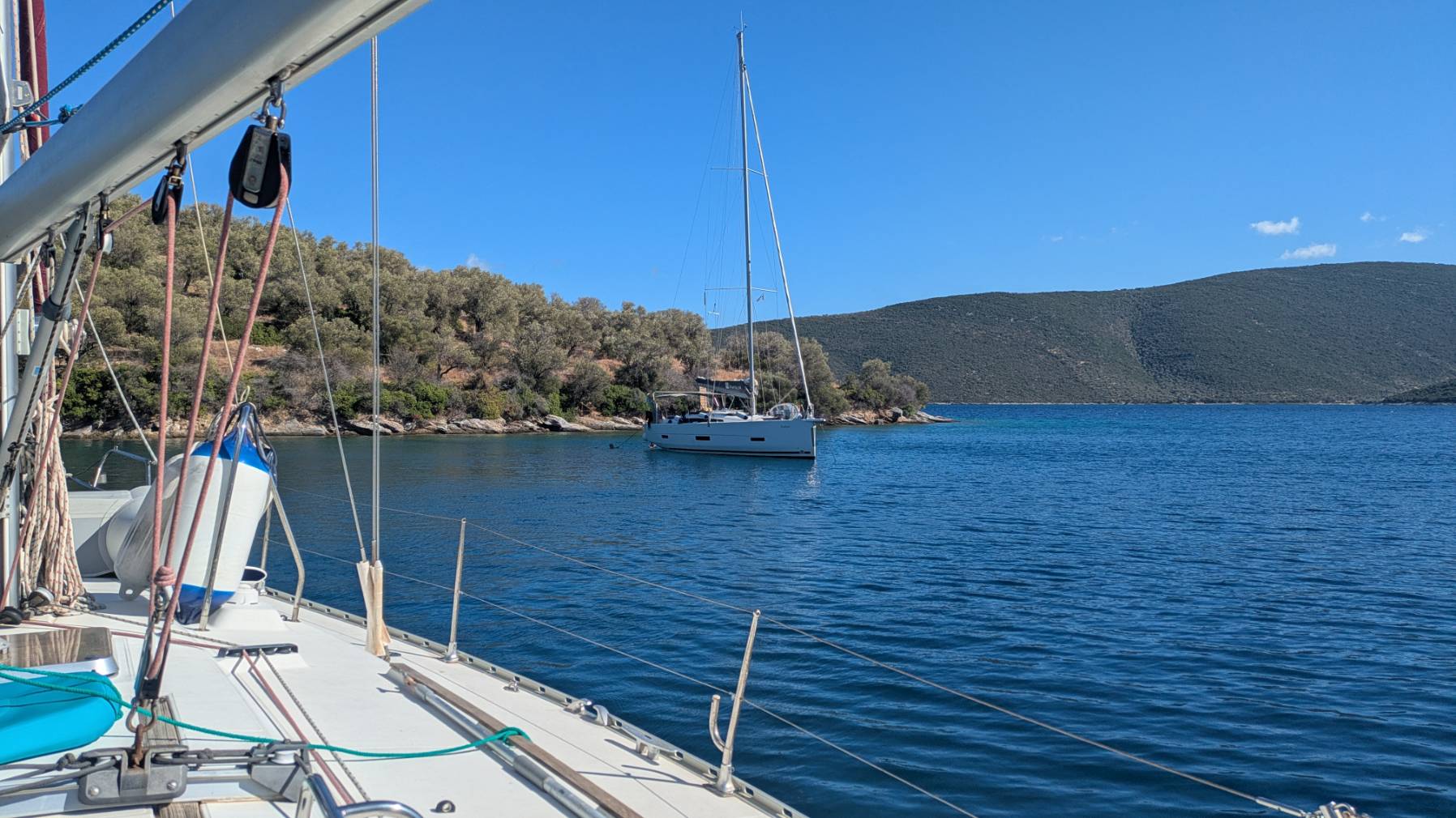 Zur Pithos Bay_90CC7EC4-318D-47D4-AB26-8BA52ADD6E51