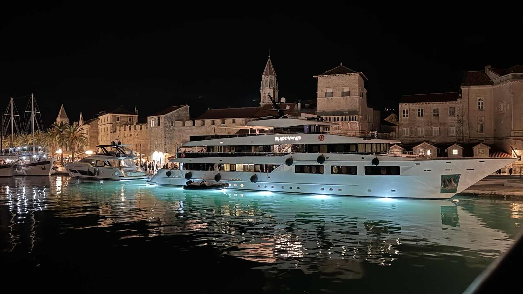 Jezera - Trogir_B01FD194-ABEA-4932-8437-90EA801BE1E5