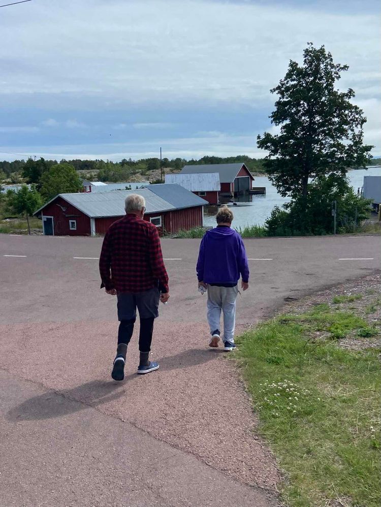 Voyage photo from Day 21, Sailing to Kumlinga 