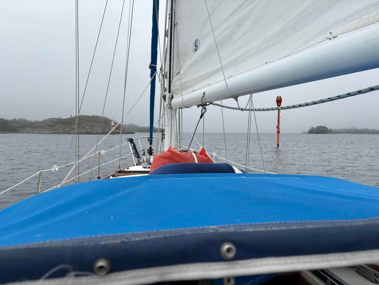 Voyage photo from Day 21, Sailing to Kumlinga 