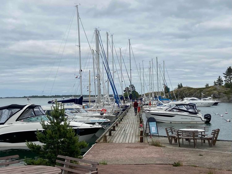 Voyage photo from Day 21, Sailing to Kumlinga 
