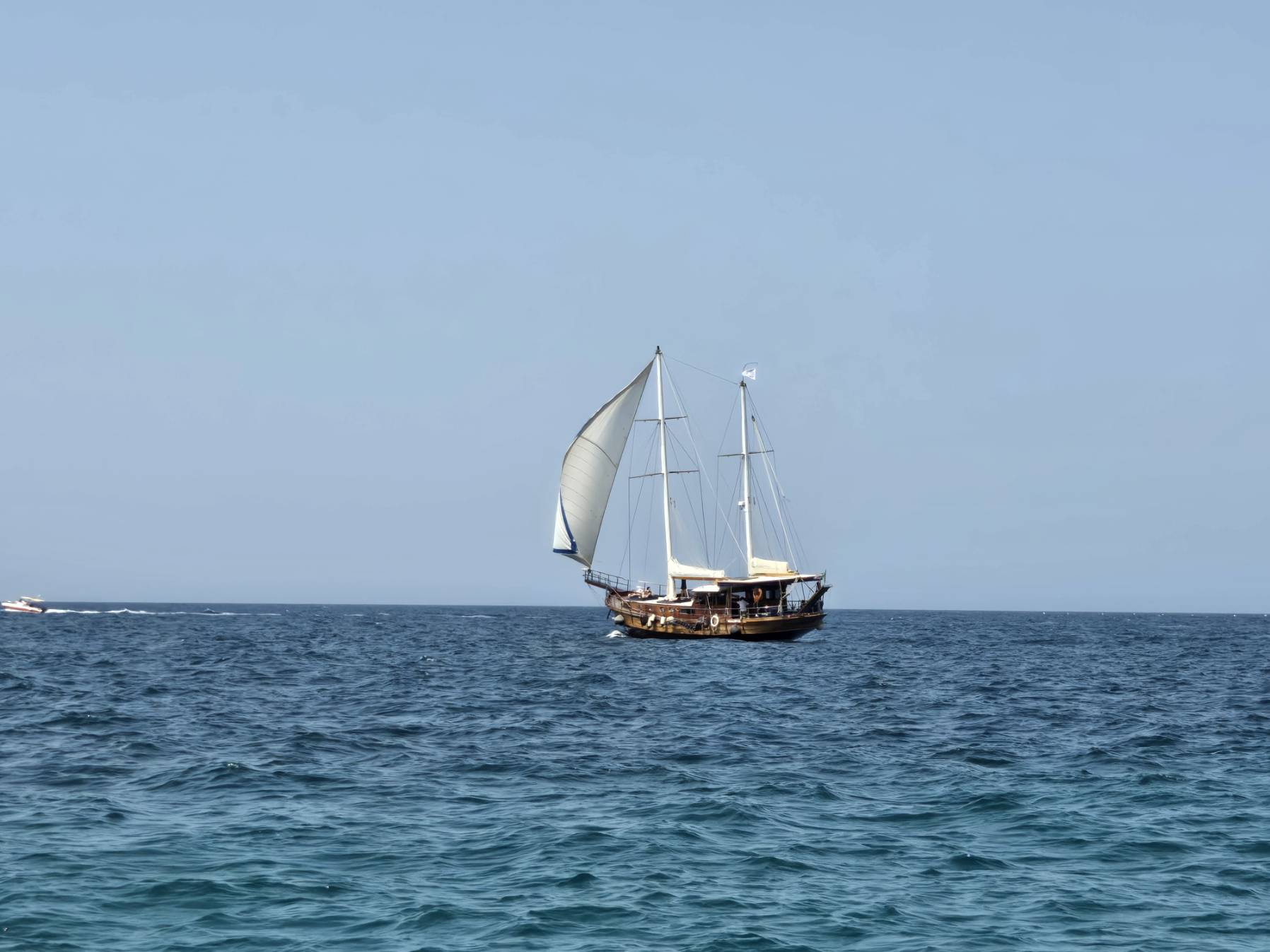 Motorsail to Bari_46FF559F-DC07-4E81-BAA4-2ED6917AE136