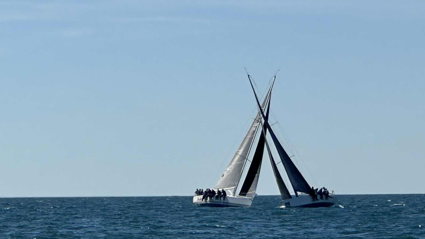 Beautiful Sunday sail around Toronto island_A2AED6CF-02DE-476C-BEB4-334CB309D81F