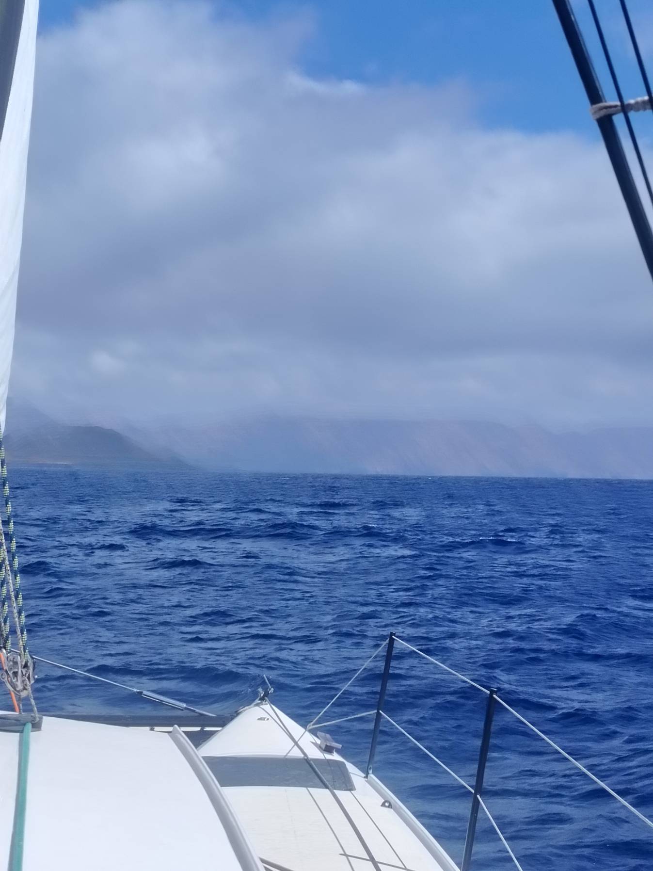 Funchal, Madeira to La Graciosa, Lanzarott -2/2_5EAECD9D-FB36-4B5C-BE19-A01A1DEE2EB5