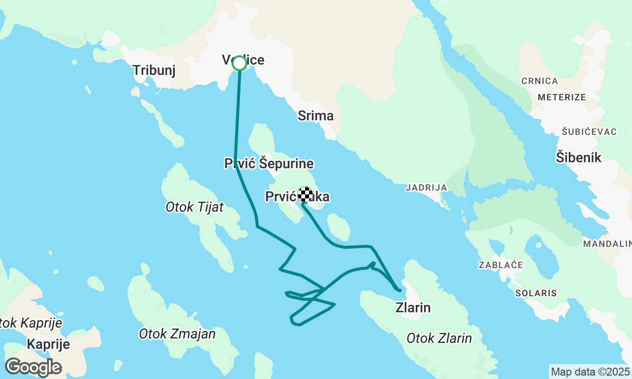  Veleggiata davanti a Sibenik