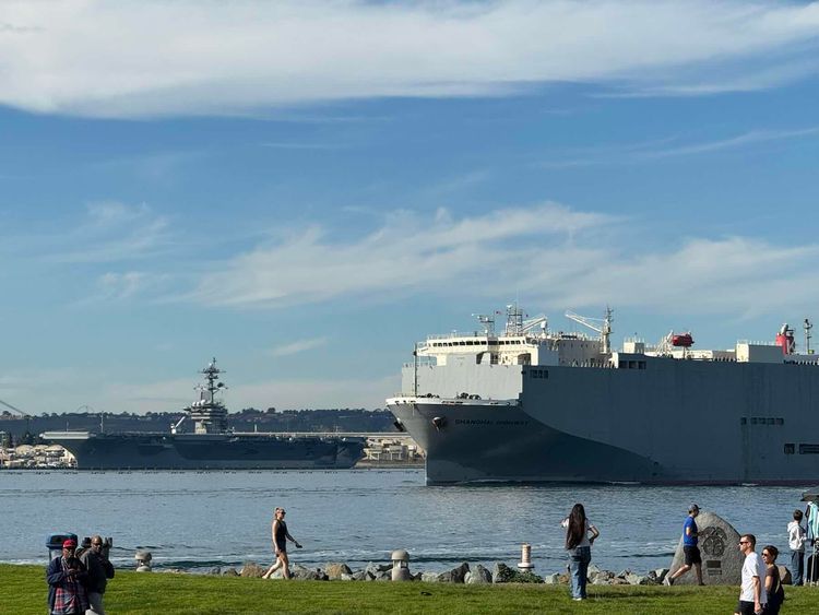 Voyage photo from Sp5 with Amy on 663