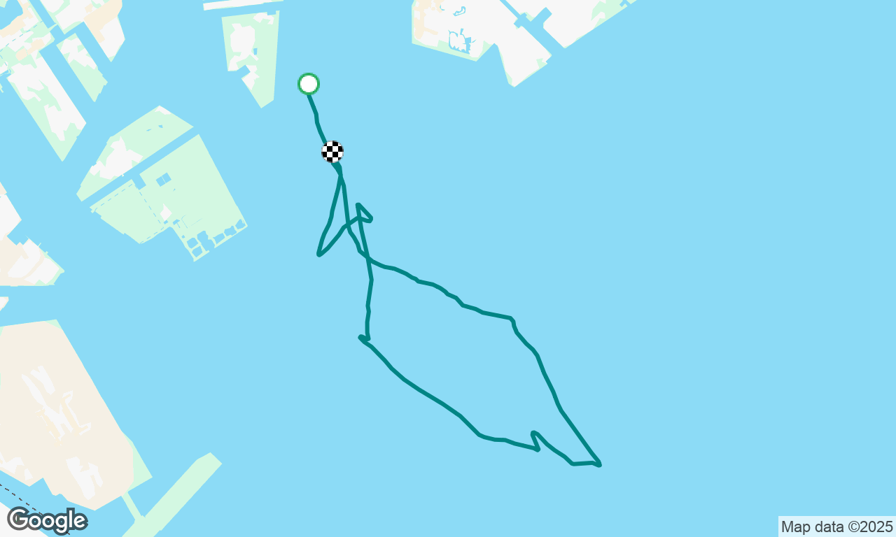 Casual Anaïs sail