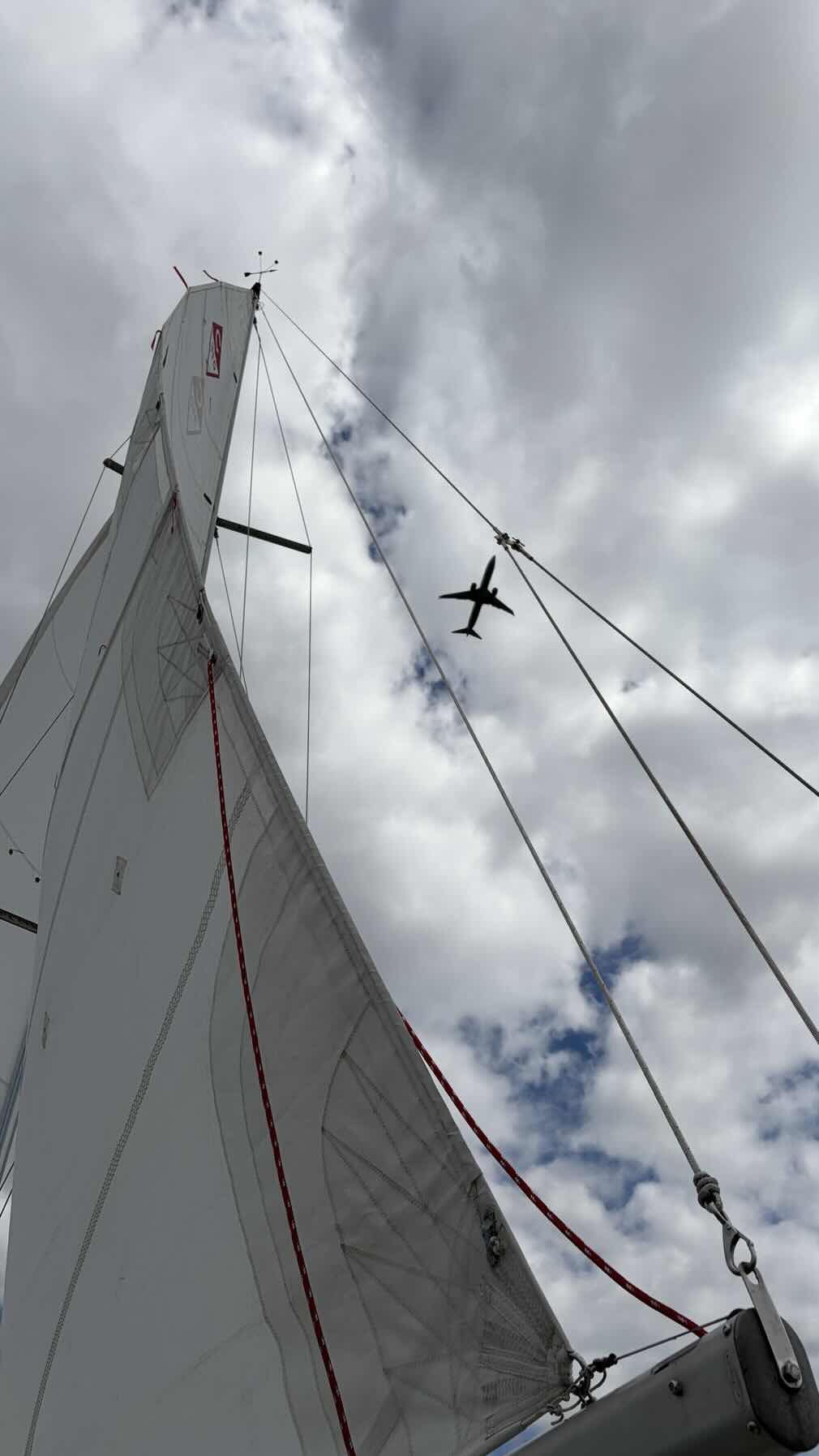 Dramatic skies, elusive wind, great company!_09D15459-C48A-4E32-BA89-8FFE51E1D168