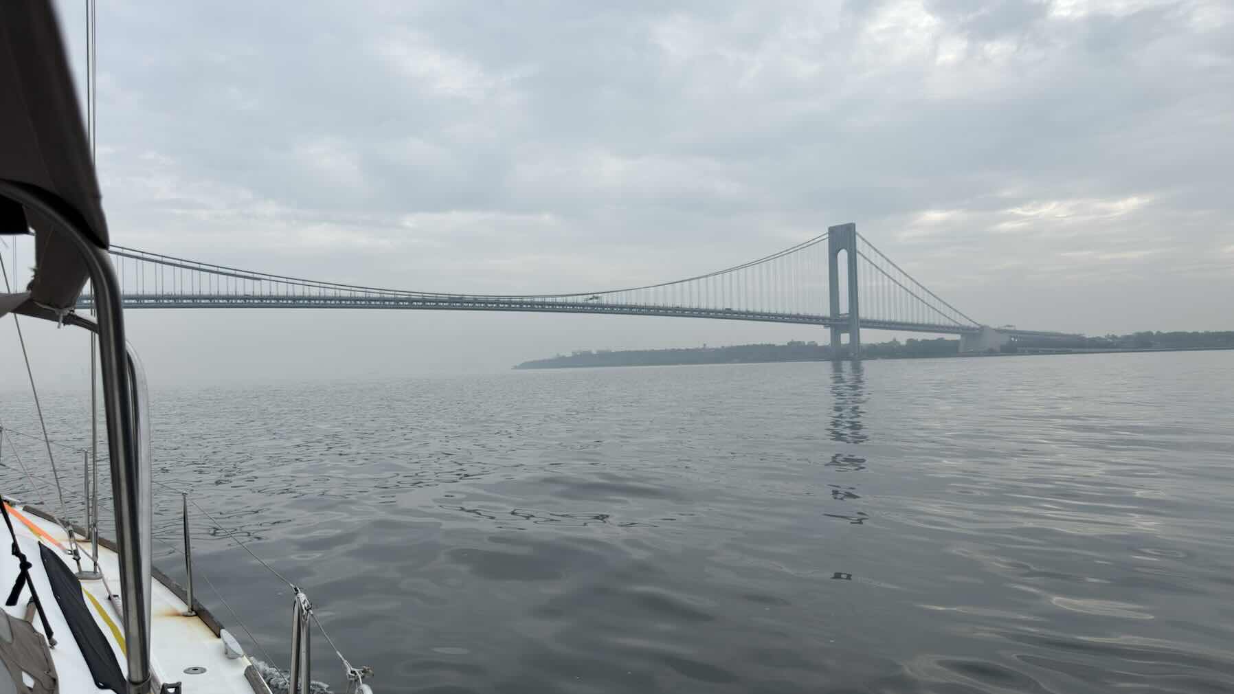 Atlantic city @ Hudson River (au moteur… pétole :(_9A64DFE1-1CE4-4D2C-9AF2-D6C5C94B0137