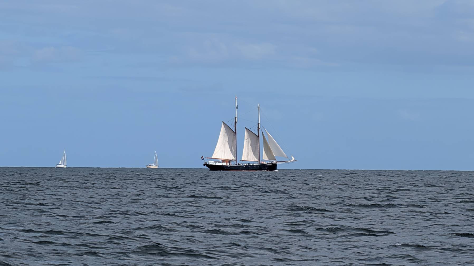 Voyage_803760D8-F254-48F1-A4E3-487E0F1C4B3A