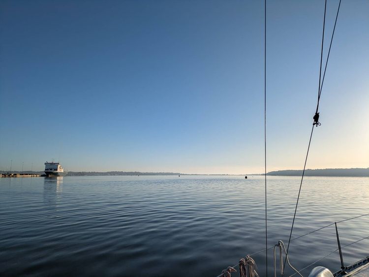 Voyage photo from To a buoy for fishing